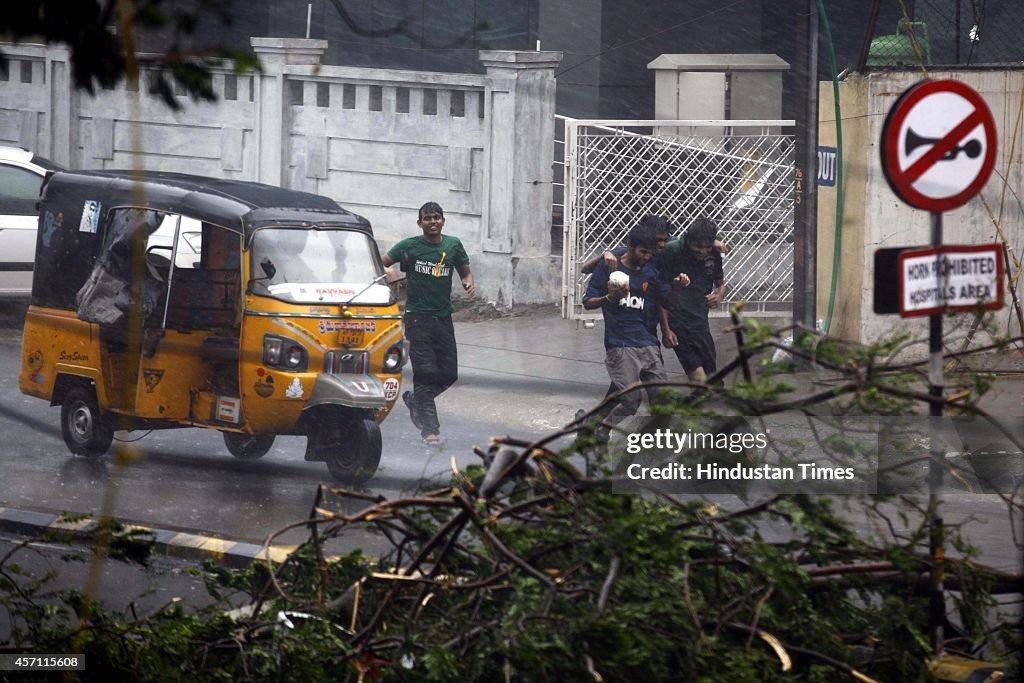 Cyclone Hudhud Hits Coast Of Andhra Pradesh