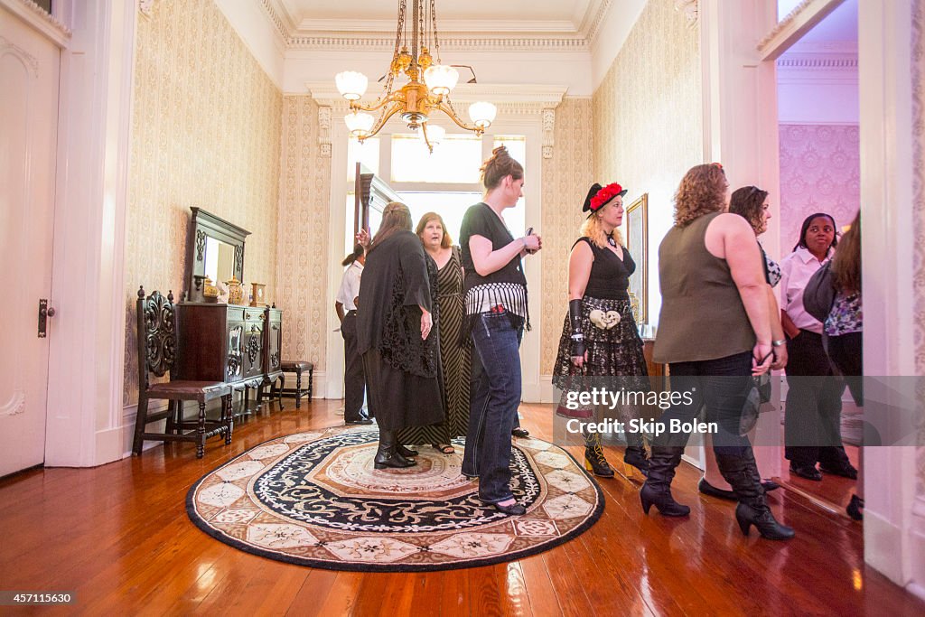 "American Horror Story: Coven" Fan Event At New Orleans' Buckner Mansion To Celebrate The October 7 Blu-ray And DVD Release