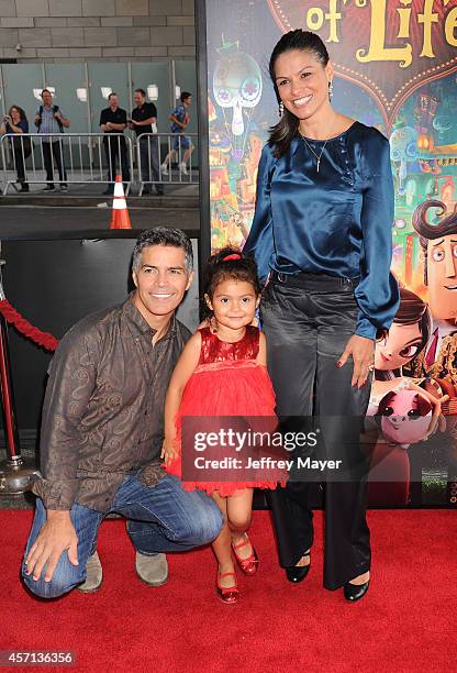 Actor Esai Morales, daughter Mariana Oliveira Morales and wife Elvimar Silva attend 'The Book Of Life' Los Angeles premiere at Regal 14 at LA Live...