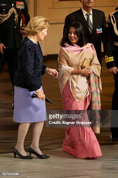 Queen Sonja of Norway and daughter of The President of India Sharmistha Mukherjee attend a guided tour at the Oslo City Hall during the first day of...