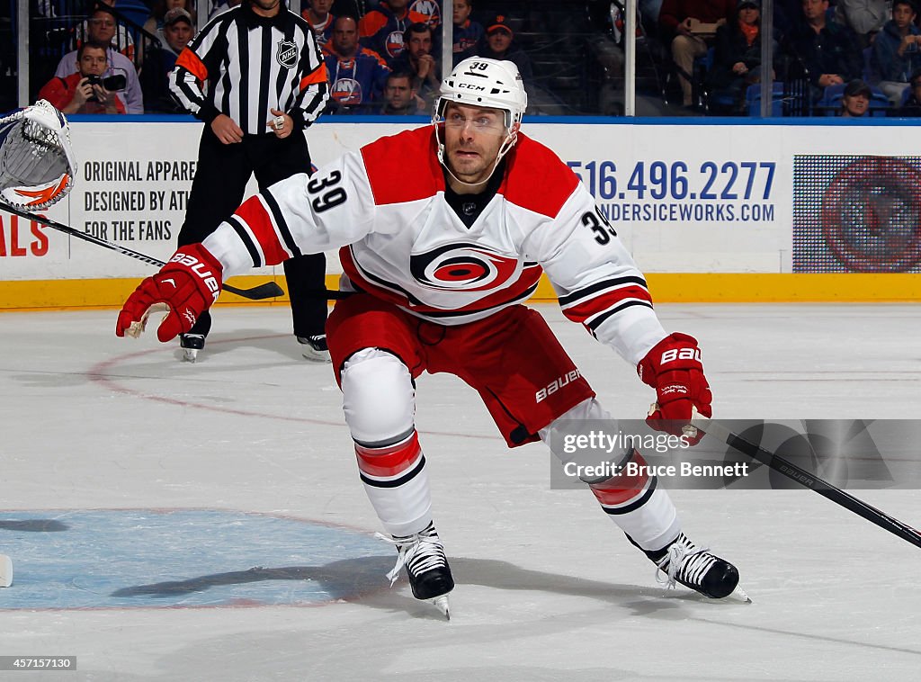 Carolina Hurricanes v New York Islanders