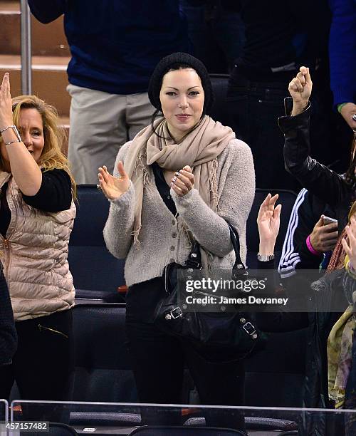 Laura Prepon attends New York Rangers vs Toronto Maple Leafs game at Madison Square Garden on October 12, 2014 in New York City.
