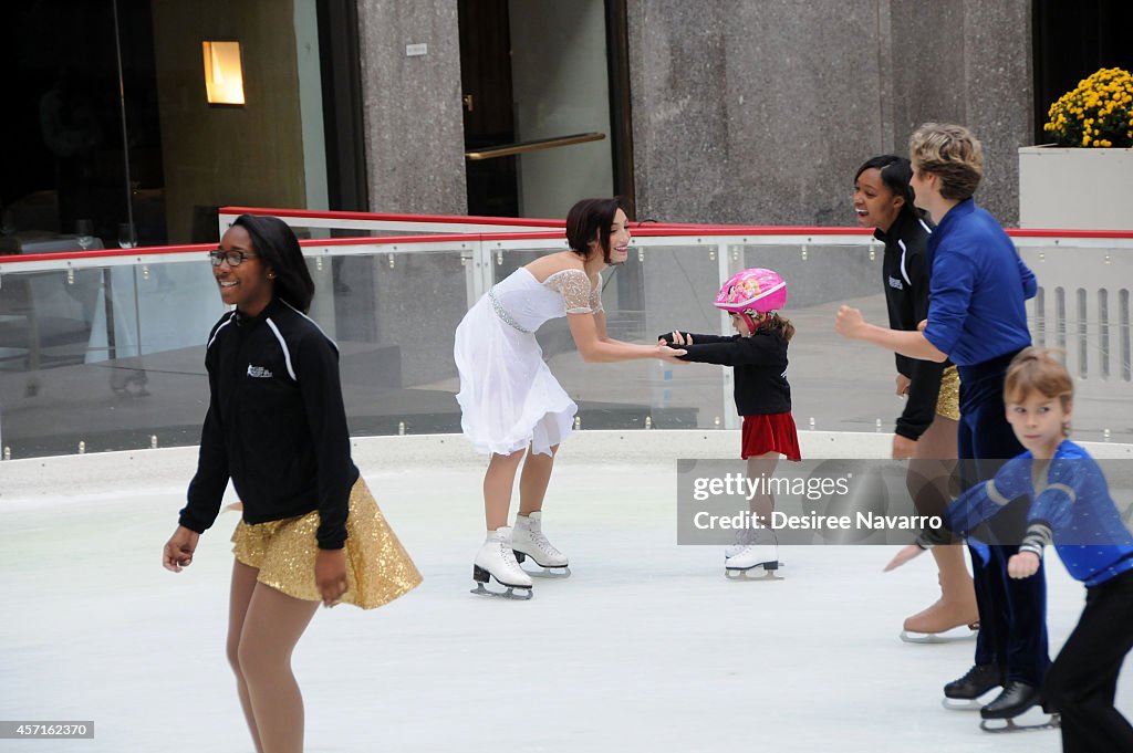 2014 Olympic Gold Medalists Meryl Davis And Charlie White Perform First Skate Of The Season