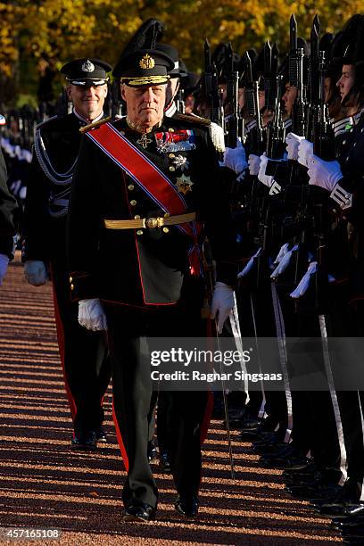 King Harald V of Norway inspects the honour guard during the first day of the state visit from India on October 13, 2014 in Oslo, Norway.