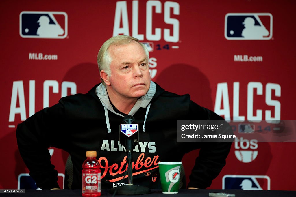 ALCS - Baltimore Orioles v Kansas City Royals - Game Three
