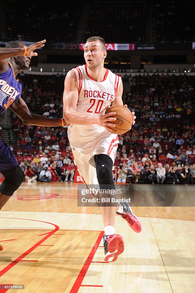 Phoenix Suns v Houston Rockets