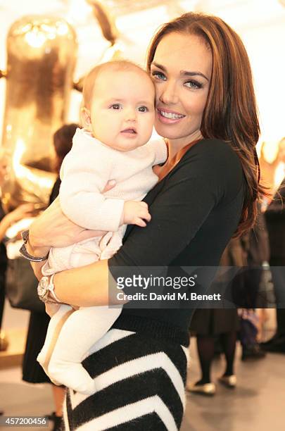 Tamara Ecclestone and daughter Sophia attends VIP Preview of the Frieze Art Fair 2014 in Regent's Park on October 14, 2014 in London, England.