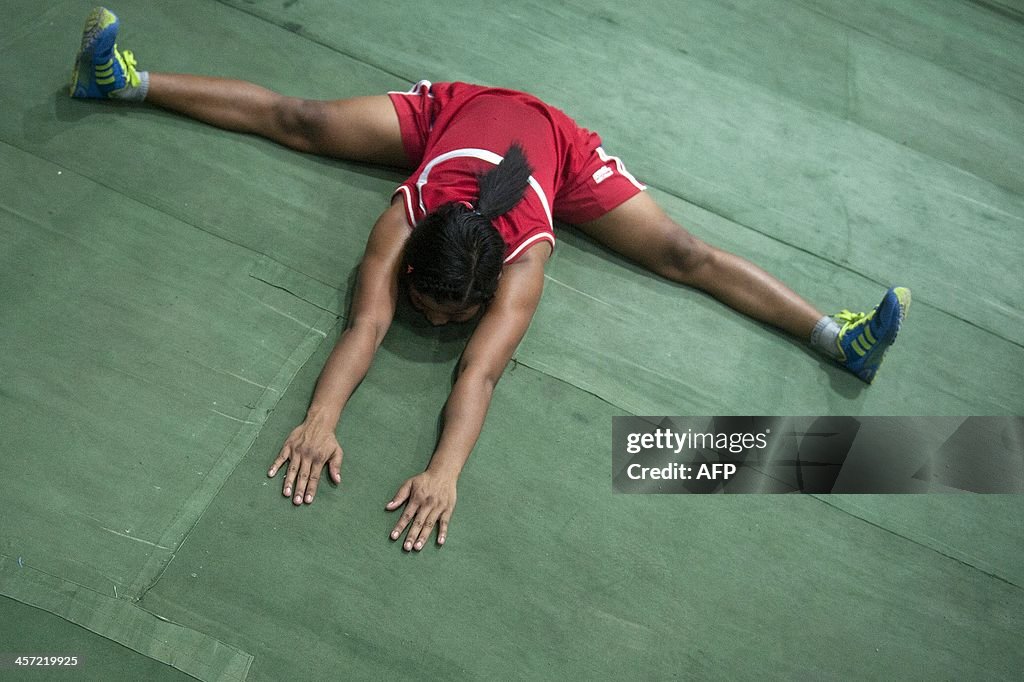 SEAGAMES-MYN-MYANMAR-WOMEN-BOXING