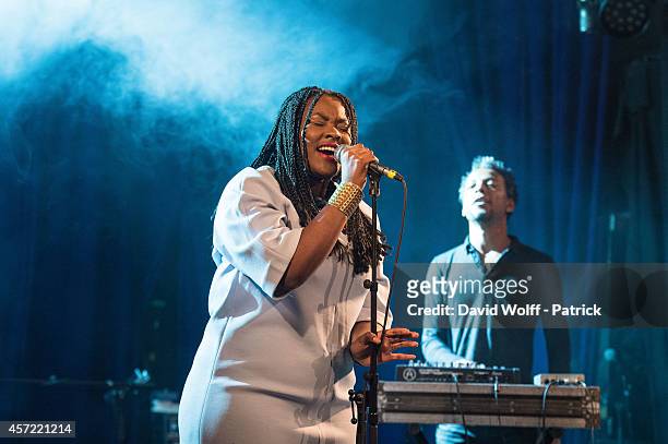 Yseult performs during private showcase at Divan du Monde on October 14, 2014 in Paris, France.