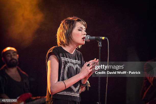 Sophen Vith 65 Sophie Tith Stock Photos, High-Res Pictures, and Images - Getty Images