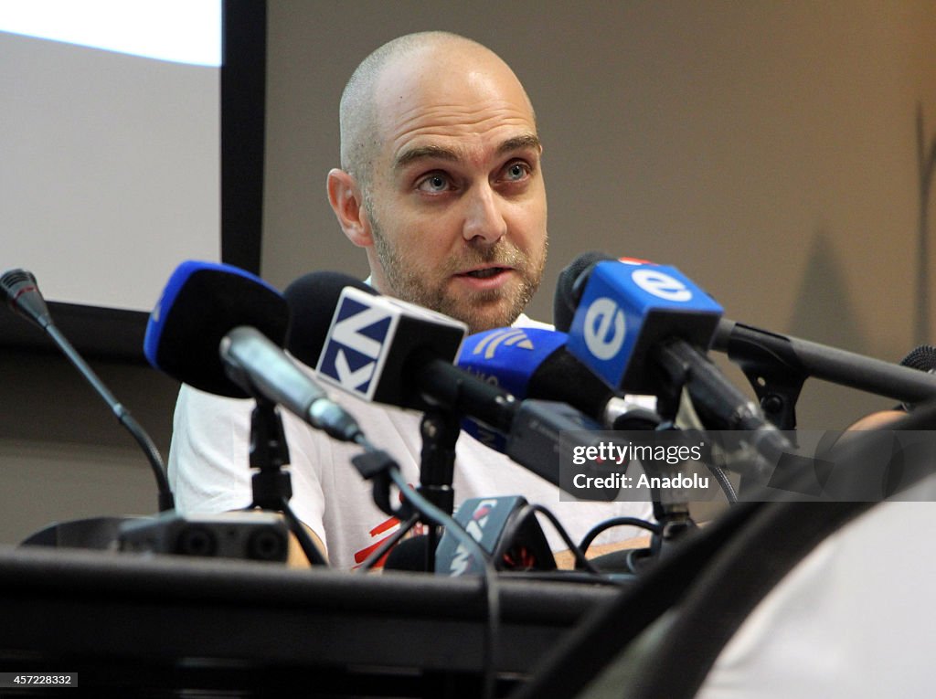 Stefan Kruger holds a press conference about Ebola virus