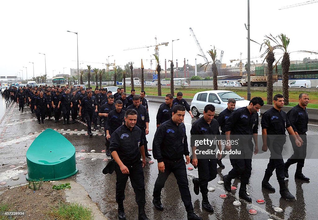 Algerian policemen protest due to working conditions...