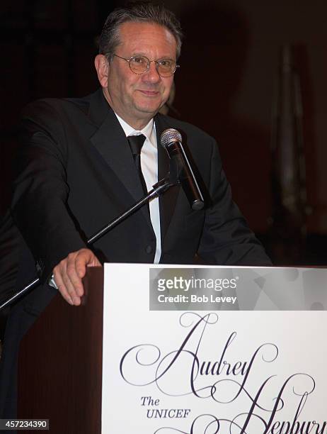 Sean Hepburn Ferrer speaks at The 2nd Annual UNICEF Audrey Hepburn Society Ball Presented to Robert & Janice McNair at the at Wortham Center Brown...