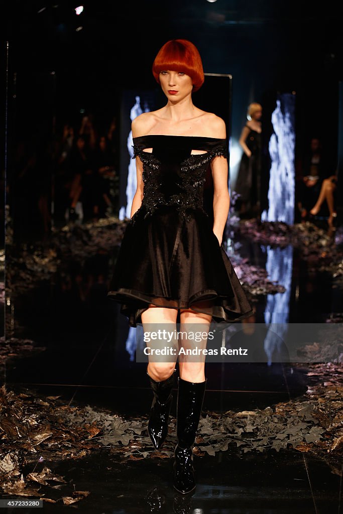 Zeynep Tosun: Runway - MBFWI Spring/Summer 2015