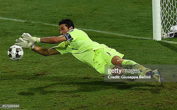 Gianluigi Buffon of Italy in action during the EURO 2016 Group H Qualifier match between Italy and Azerbaijan at Stadio Renzo Barbera on October 10,...