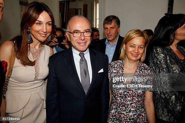 Elsa Zylberstein, Bernard Cazeneuve and his wife attend the Reception at Marek Halter's home for Roch Hachana the Jewish New Year in Paris on...