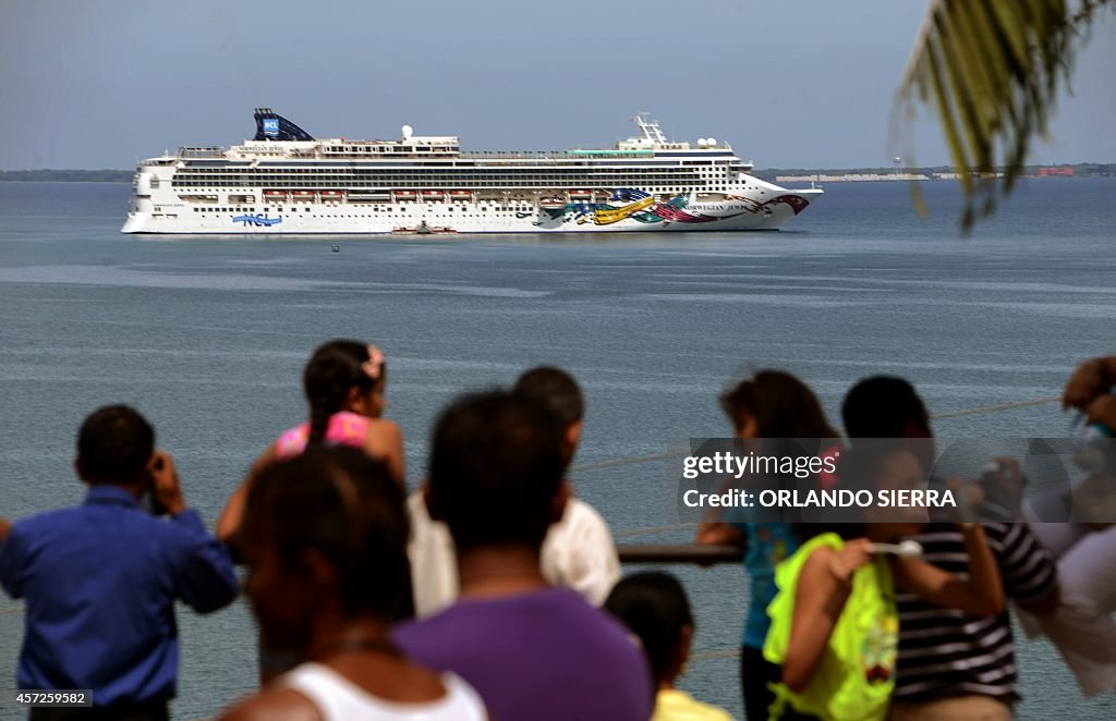 HONDURAS-TOURISM-CRUISE