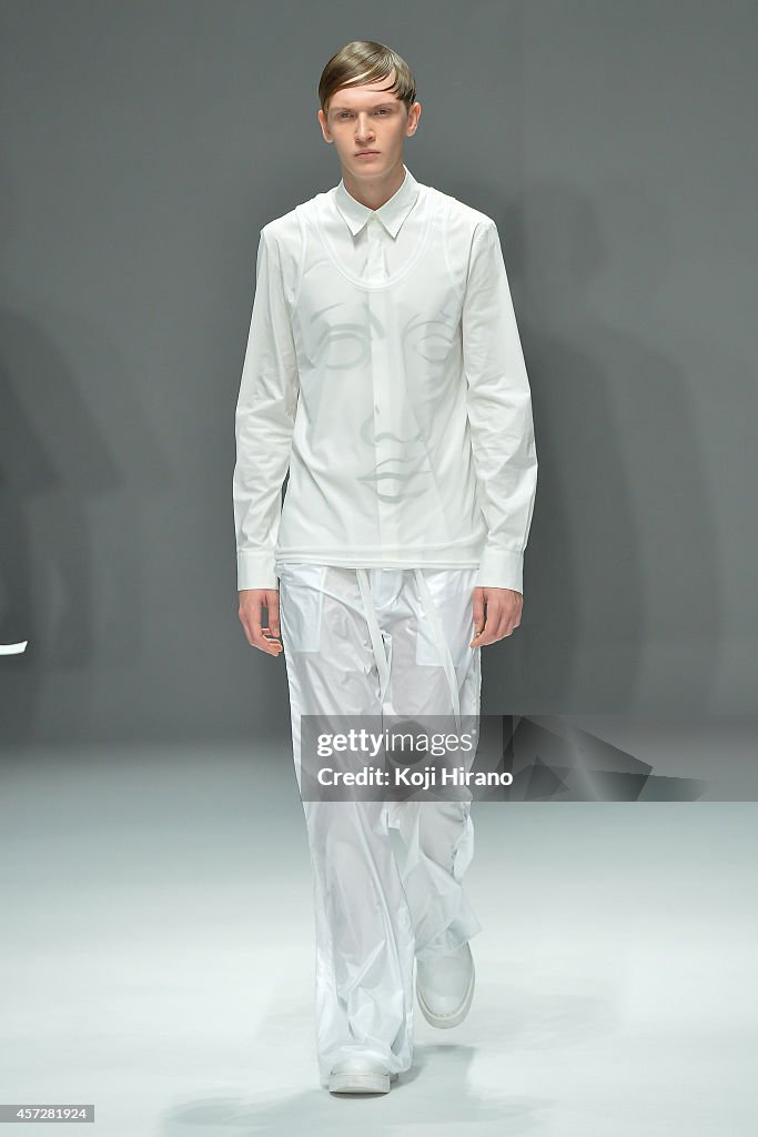 DRESSEDUNDRESSED - Runway - MBFW Tokyo 2015 S/S