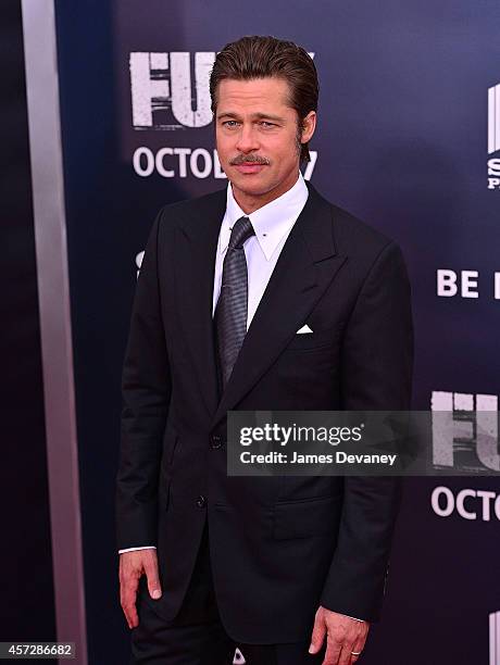 Brad Pitt attends the "Fury" Washington DC Premiere at The Newseum on October 15, 2014 in Washington, DC.