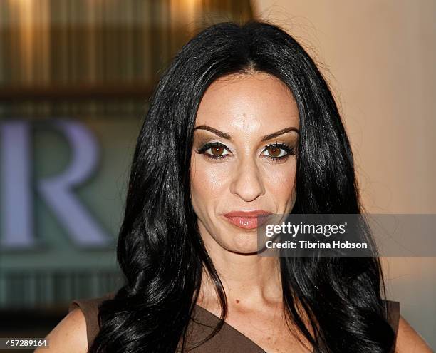 Lessy Robin Lesley Robins Photos and Premium High Res Pictures - Getty Images