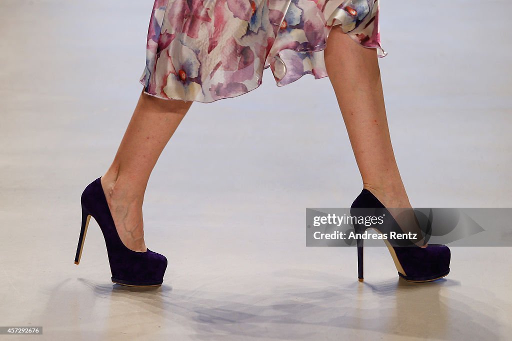 Cigdem Akin: Runway - MBFWI Spring/Summer 2015