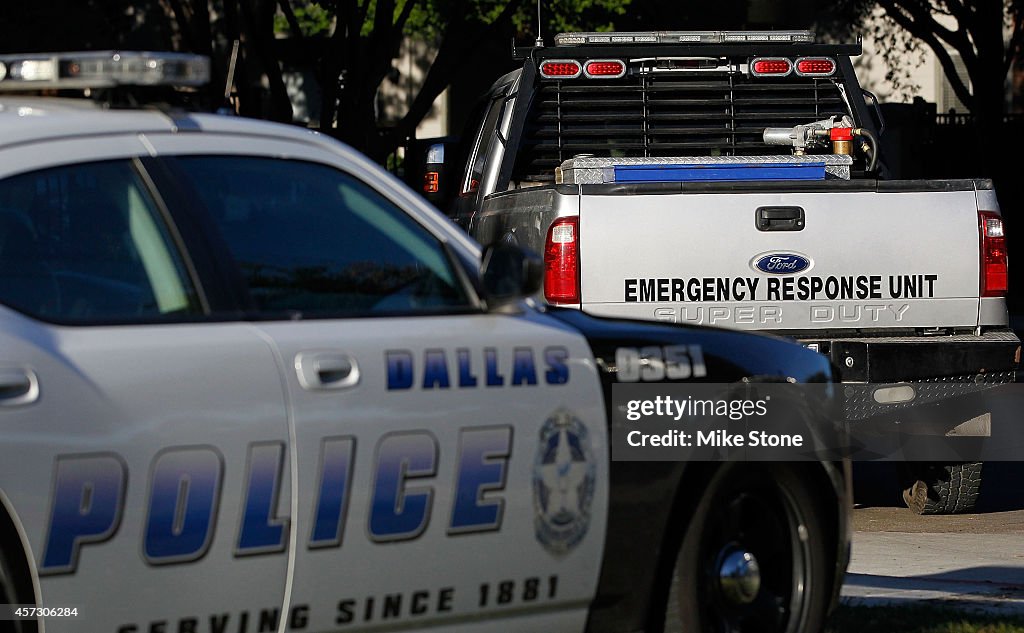 Two Healthcare Workers In Dallas Infected With Ebola After Treating Patient