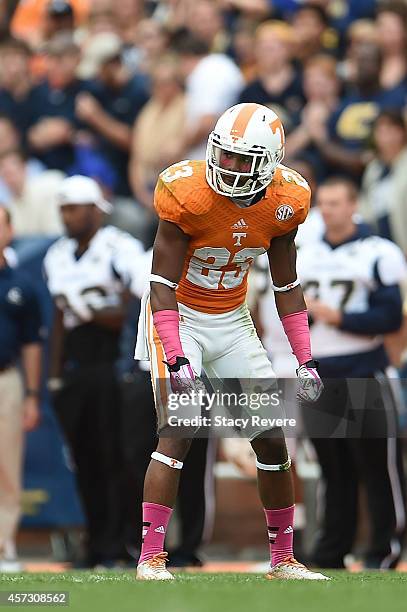 Cameron Sutton of the Tennessee Volunteers anticipates a play during a game against the Chattanooga Mocs at Neyland Stadium on October 11, 2014 in...