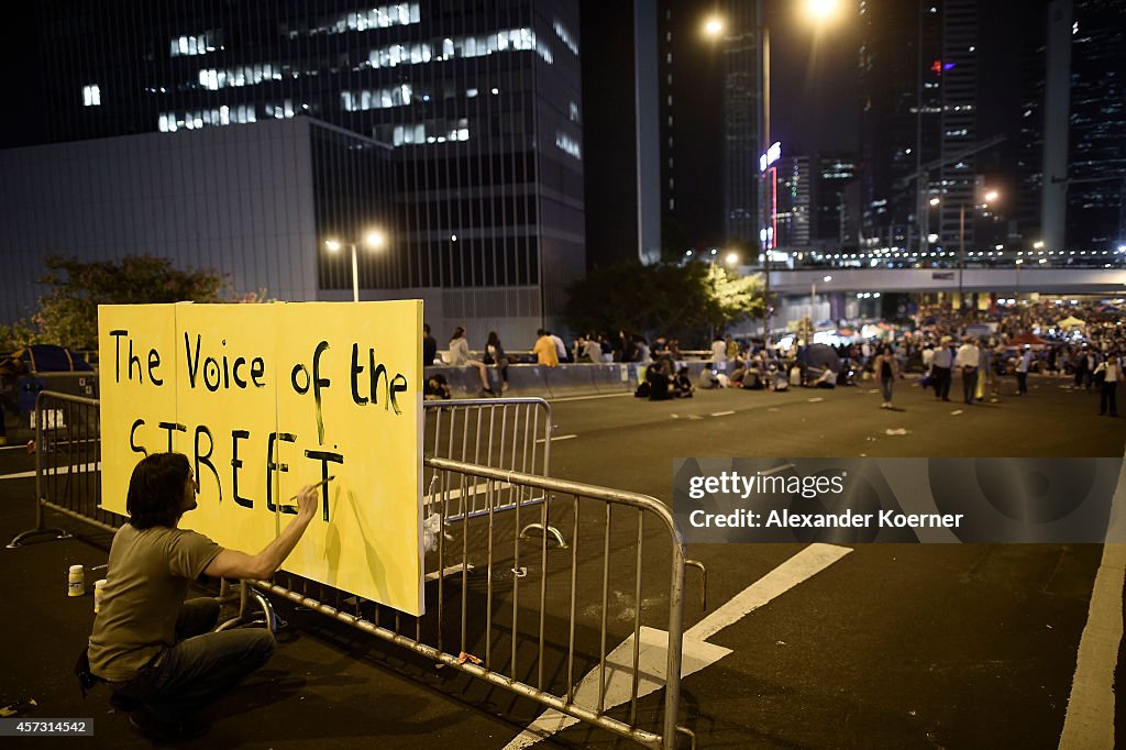 Protestors Continue To Resist As Police Attempt To Clear Protest Sites