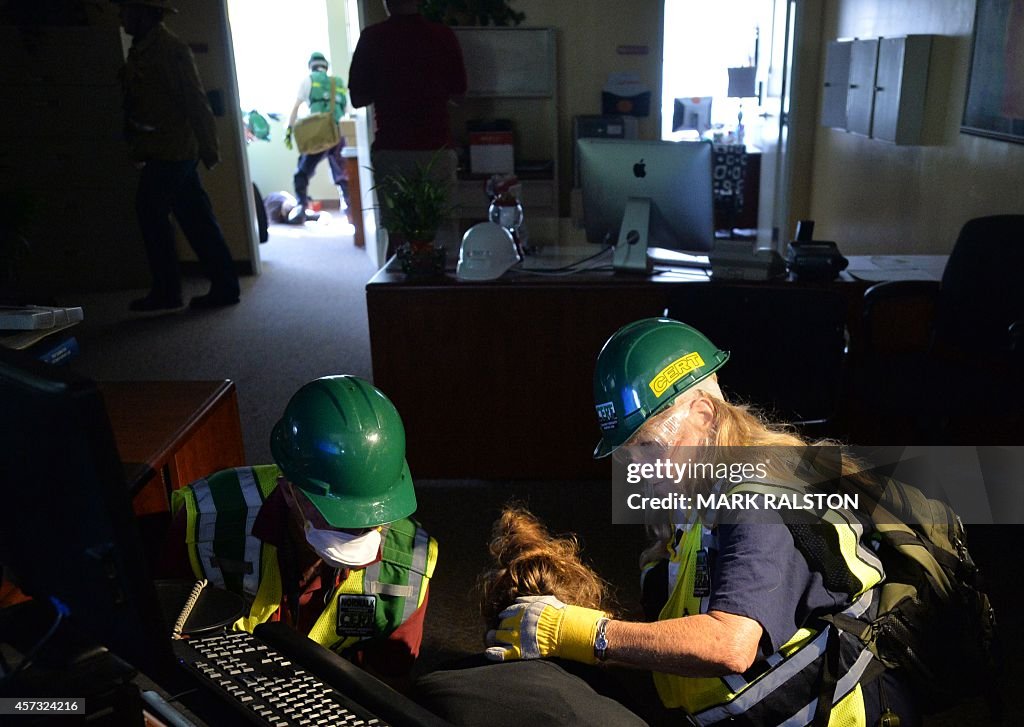 US-DISASTER-EARTHQUAKE-DRILL