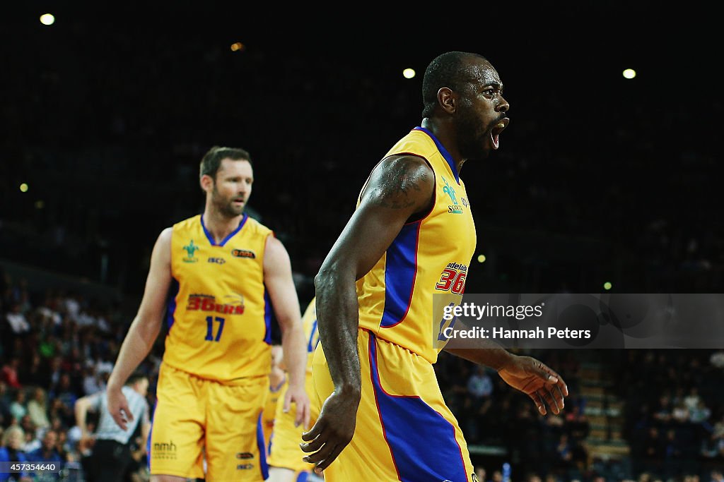 NBL Rd 2 - New Zealand v Adelaide