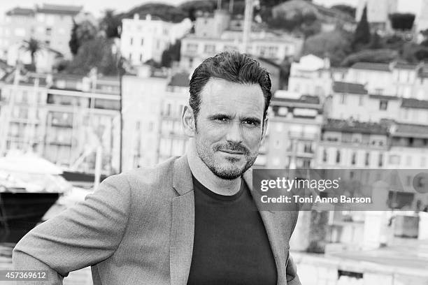 Matt Dillon poses during "Wayward Pines" Photocall at the Pantiero on October 14, 2014 in Cannes, France.