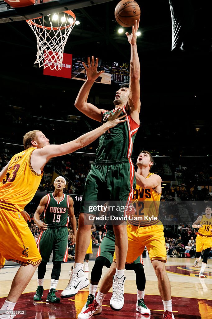 Milwaukee Bucks v Cleveland Cavaliers