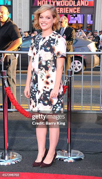 Actress Jane Levy arrives at the Los Angeles Premiere 'This Is Where I Leave You' at TCL Chinese Theatre on September 15, 2014 in Hollywood,...