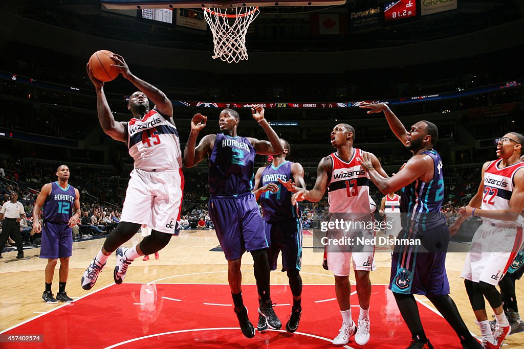 Charlotte Hornets v Washington Wizards