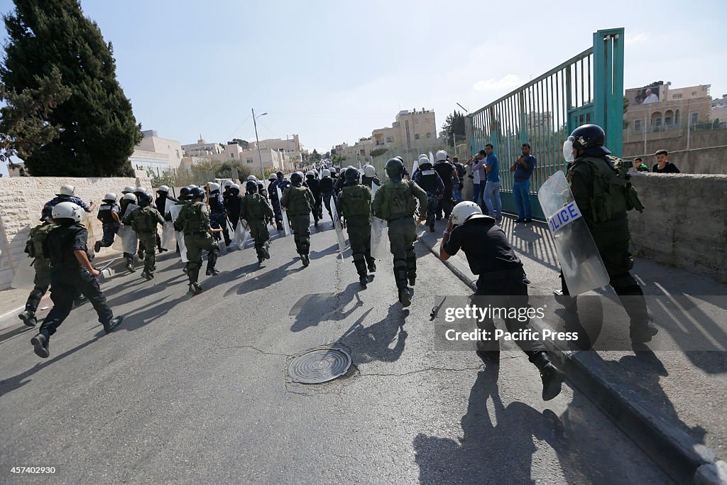 Palestinian riot police units banning Palestinian...