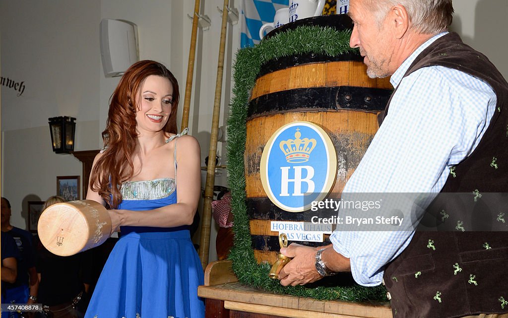 Holly Madison Taps Oktoberfest Keg At Hofbrauhaus, Las Vegas