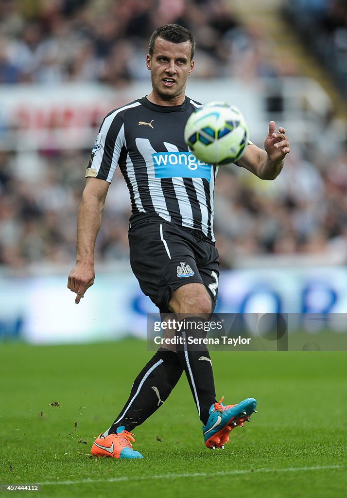 Newcastle United v Leicester City - Barclays Premier League