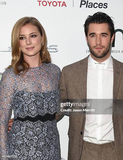 Actors Emily VanCamp and Joshua Bowman attend the 24th Annual Environmental Media Awards presented by Toyota and Lexus at Warner Bros. Studio on...
