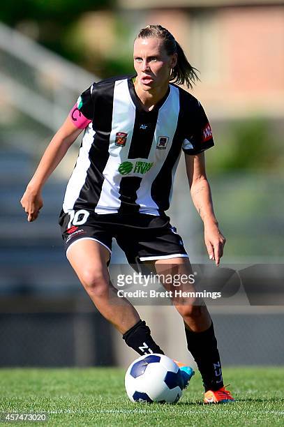 Emily Van Egmond of the Jets controls the ball during the round six W-League match between the Western Sydney Wanderers and the Newcastle Jets at...