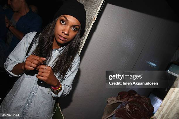 Lyndie Greenwood from FOX's Sleepy Hollow visited The Queen Mary's Dark Harbor and dared to voyage through the new and terrifying mazes filled with...