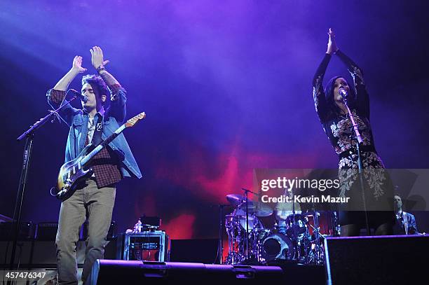 John Mayer and Katy Perry perform at Barclays Center of Brooklyn on December 17, 2013 in New York City.