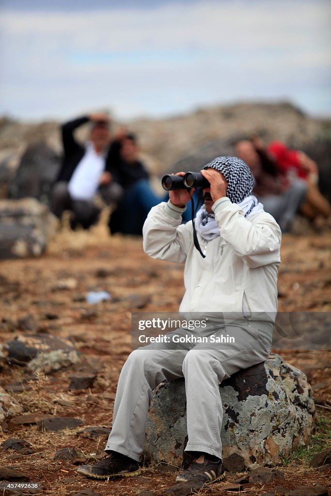 Syrian Kurds Battle IS To Retain Control Of Kobani