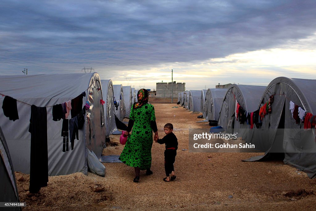 Syrian Kurds Battle IS To Retain Control Of Kobani