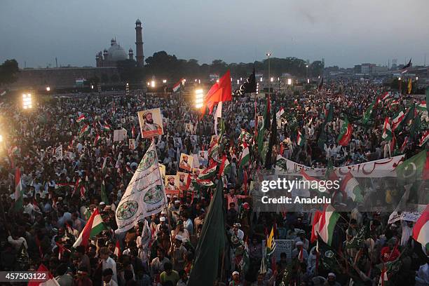 Leader Of Pakistan Awami Tehreek Photos and Premium High Res Pictures ...