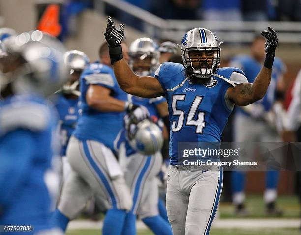 DeAndre Levy of the Detroit Lions celebrates 24-23 win against the New Orleans Saints at Ford Field on October 19, 2014 in Detroit, Michigan.