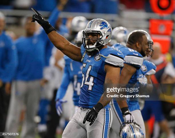 DeAndre Levy of the Detroit Lions celebrates 24-23 win against the New Orleans Saints at Ford Field on October 19, 2014 in Detroit, Michigan.