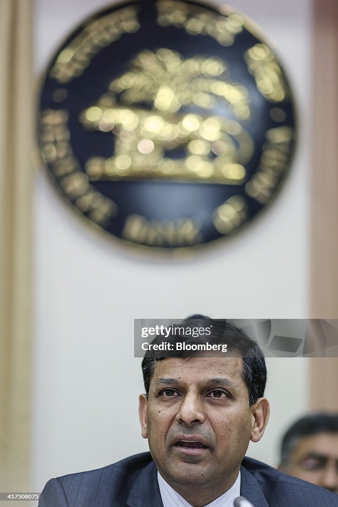 Reserve Bank of India Governor Rajan Unveils Interest-Rate Decision And Images Of Market Reactions