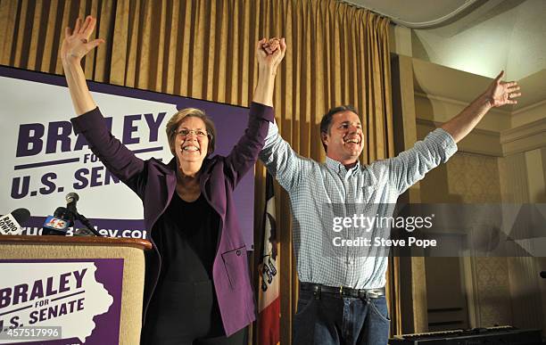 Sen. Elizabeth Warren campaigns for U.S. Rep. Bruce Braley on October 19, 2014 in Des Moines, Iowa. Braley is in a tight race for a Senate seat...