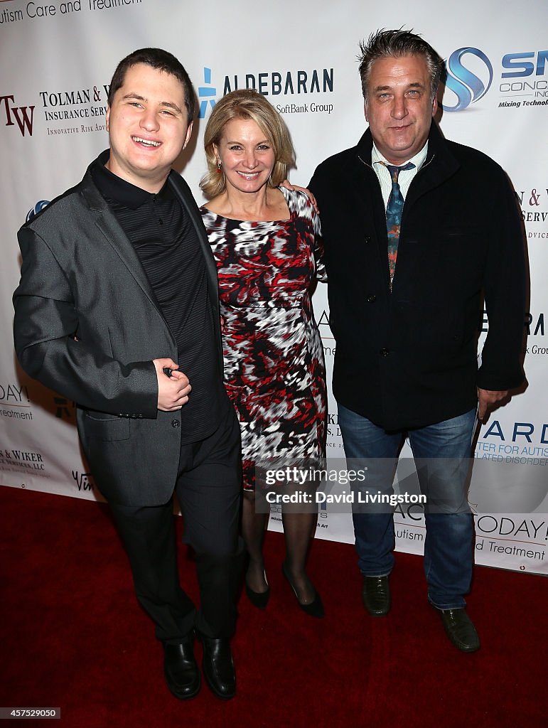 9th Annual Denim & Diamonds For Autism - Arrivals