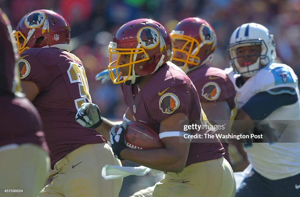 The Tennessee  Titians play the the Washington Redskins